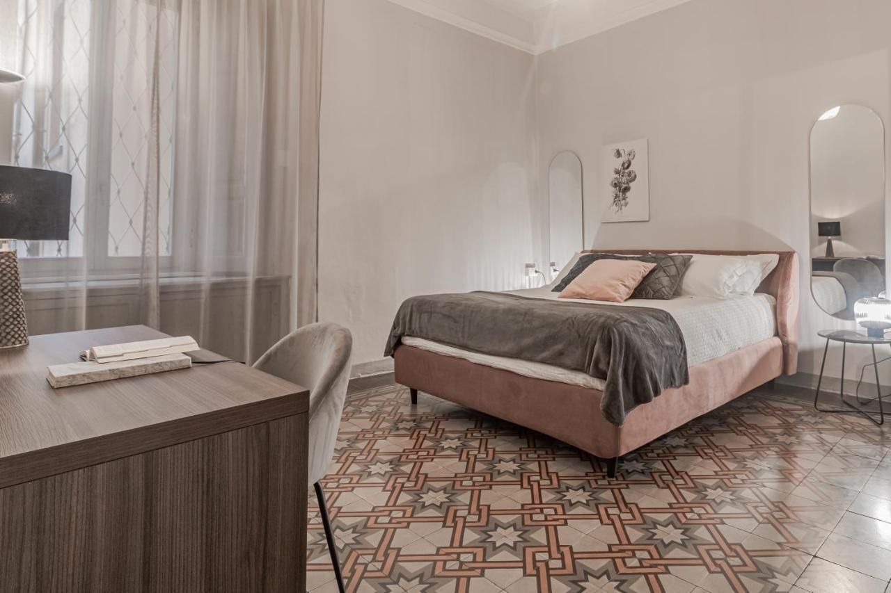 5 Min Historic Center Luxury White Lotus Mansion Apartman Como Kültér fotó